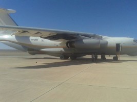 الطائرة الاماراتية التي يحتجزها ثوار ليبيا