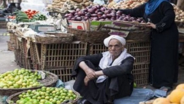 التضخم والغلاء يهددان حياة المصريين 